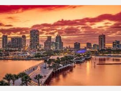 Live Webcam from the St. Petersburg, Florida Pier